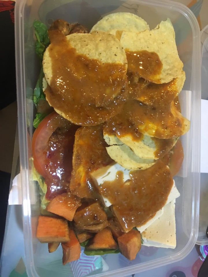 review photo of La Juiceria Superfoods SS18 - Healthy Salad & Bowls Vegan Tofu Satay Salad shared by @justinh2002 on 14 Sep 2019 - review