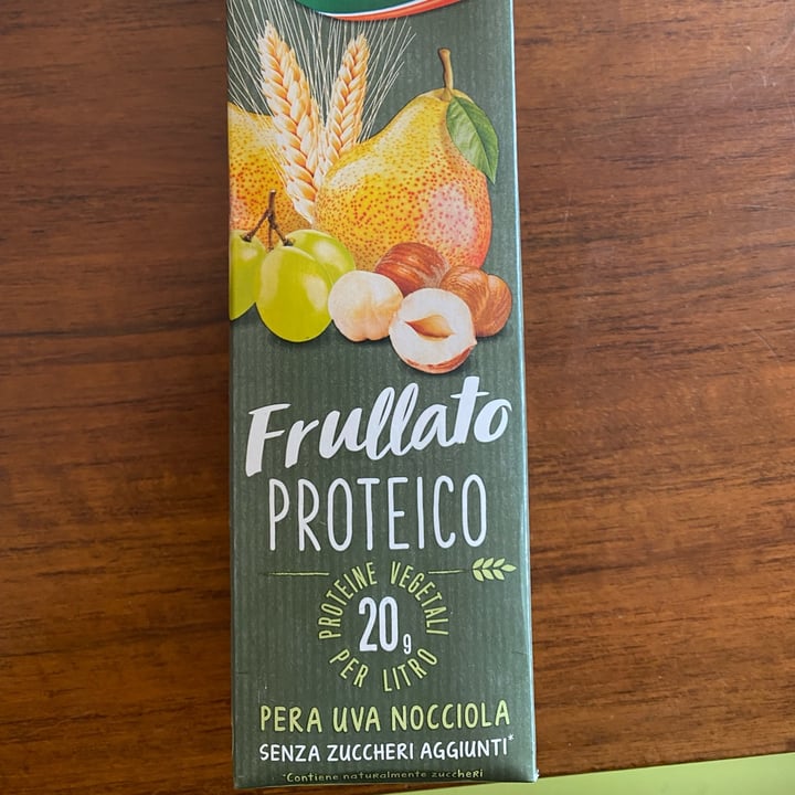 photo of Valfrutta 100% Frullato Proteico shared by @whatthefuck on  24 Oct 2022 - review