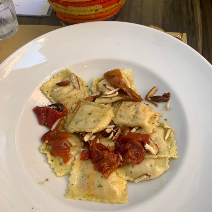 photo of Soul Kitchen Ravioli di ricotta di mandorle e peperoni arrostiti shared by @mamy on  28 Aug 2021 - review