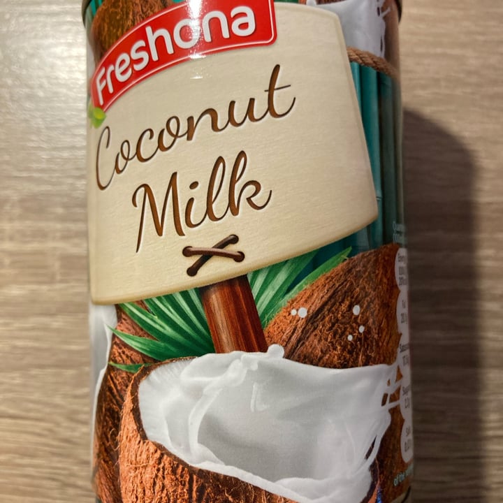 photo of Freshona Coconut milk Full fat shared by @elewink24 on  07 Jun 2022 - review