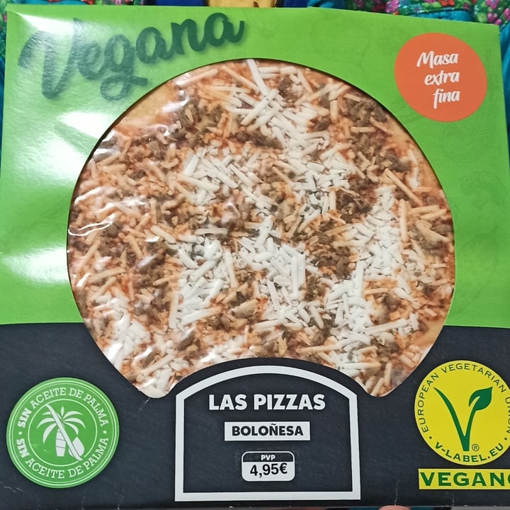 photo of Carrefour Pizza vegana boloñesa masa fina shared by @amilonga on  10 Mar 2022 - review