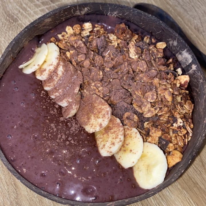 photo of YOGAMOUR Açai Bowl & Granola shared by @alfiejameshall on  30 Aug 2022 - review