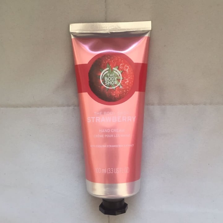 photo of The Body Shop Strawberry Hand Cream shared by @zullybee on  31 Jan 2022 - review