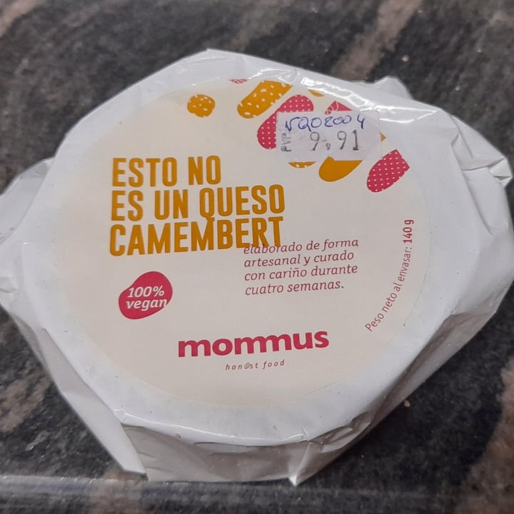 photo of Mommus Queixo Camembert shared by @martaydei on  01 May 2022 - review
