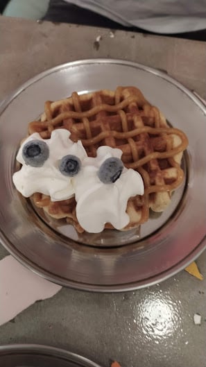 review photo of Bioma Plant Based Café Belgrano Waffles con Dulce De Leche De Coco Y Crema shared by @ariiwtff on 09 Feb 2022 - review