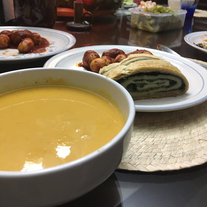 photo of Raíces Tienda y Restaurante Vegano Cena De Navidad shared by @plantmom on  25 Dec 2021 - review