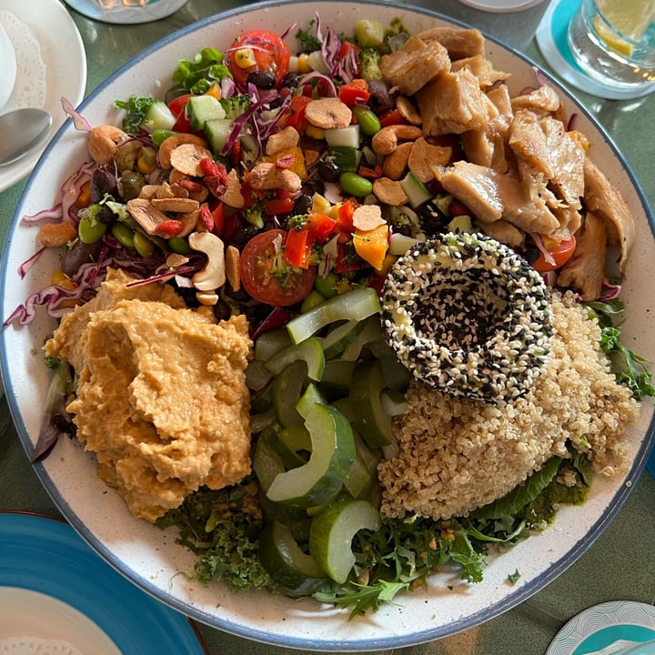 photo of CLOSED - Privé Tiong Bahru Tracy’s Favourite Salad shared by @salifx on  14 Aug 2022 - review