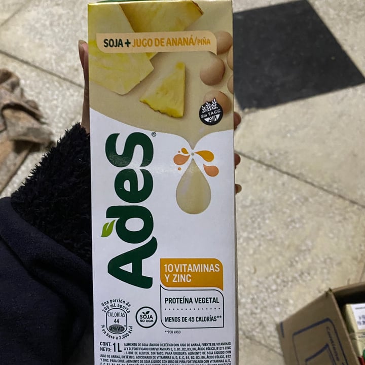 photo of Ades Leche de Soja sabor Ananá shared by @alejo7rp on  30 Jul 2021 - review