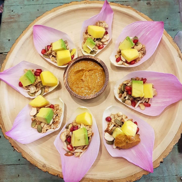 review photo of Mango Lotus Wrap shared by @weiling on 05 Dec 2019 - review