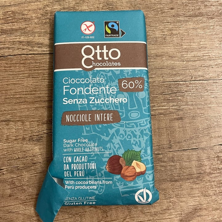 photo of Otto chocolates Cioccolato Fondente Con Nocciole shared by @alicecaputo on  18 Apr 2022 - review
