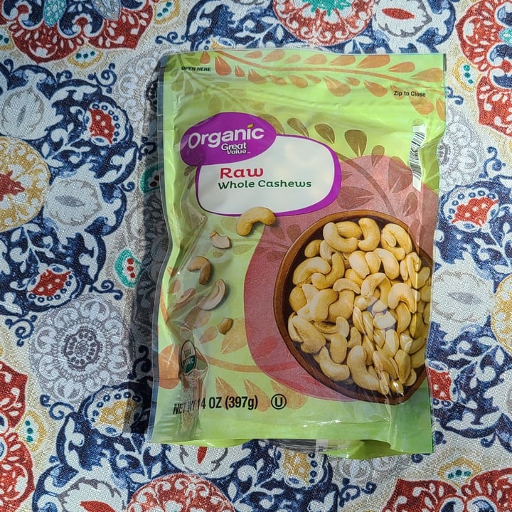 photo of Wegmans Raw Cashews shared by @vegan4thewin on  12 Aug 2021 - review