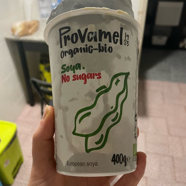 photo of Provamel Yogurt soia shared by @lindads on  25 Mar 2022 - review