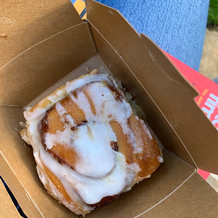photo of The Bearded Baker Cinnamon Bun shared by @lillycarvalho on  17 Aug 2021 - review