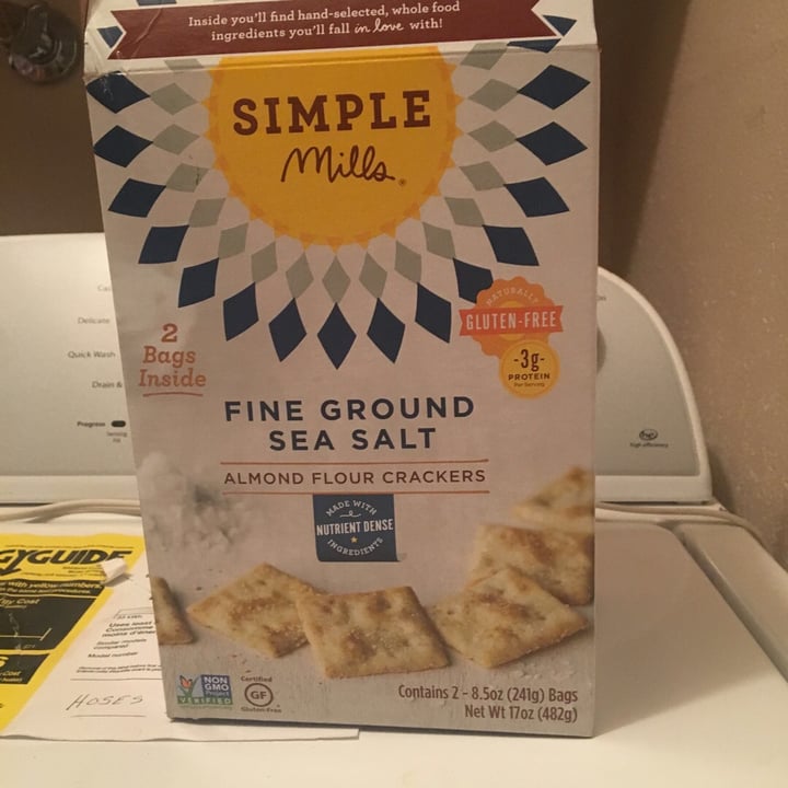 review photo of Simple Mills Fine Ground Sea Salt Almond Flour Crackers shared by @blairezie on 05 Jun 2019 - review