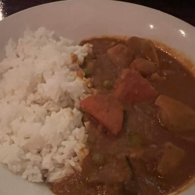 菜肴“vegan curry with rice”的照片
