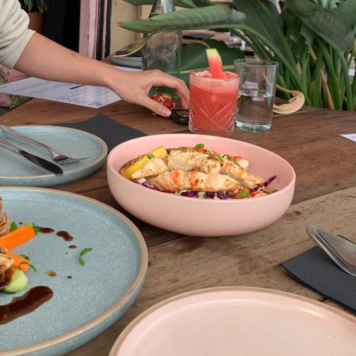 photo of Good Love Garlic Queen Prawn Salad shared by @cnnna on  25 Apr 2022 - review