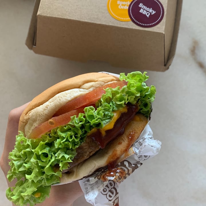 review photo of VeganBurg Singapore Smokey BBQ burger shared by @grumpie on 28 May 2021 - review