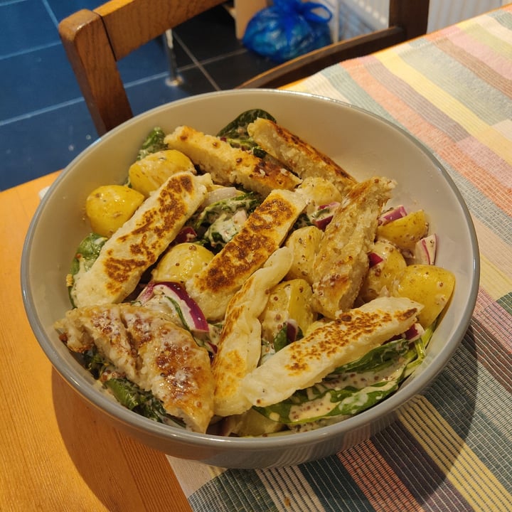 photo of Tesco Halloumi alternative shared by @sopheen on  19 Sep 2021 - review