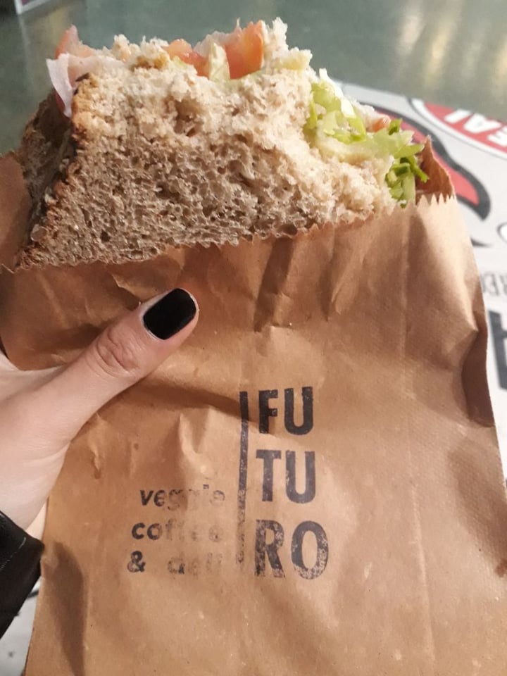 photo of Futuro Veggie - Coffee & Deli Tostado de Jamon y Queso shared by @iara on  03 Aug 2019 - review