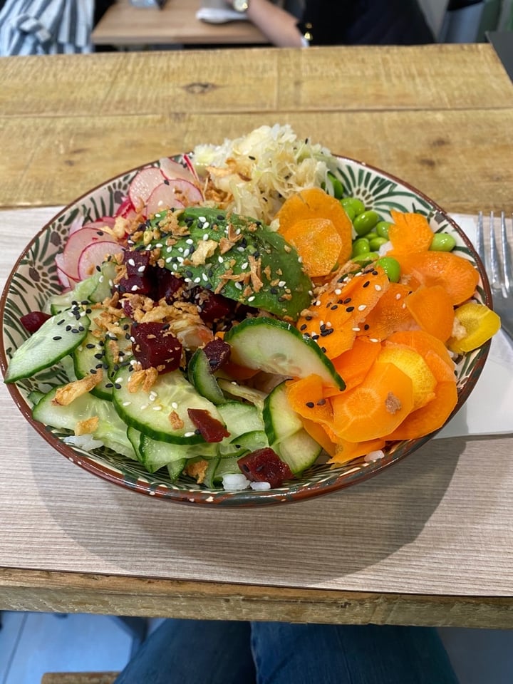 review photo of Poké Bar Veggie bowl shared by @juanaabba on 05 Mar 2020 - review
