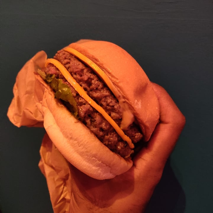 photo of Love Handle  Double Cheese Burguer shared by @hownowbrownkow on  18 Oct 2020 - review