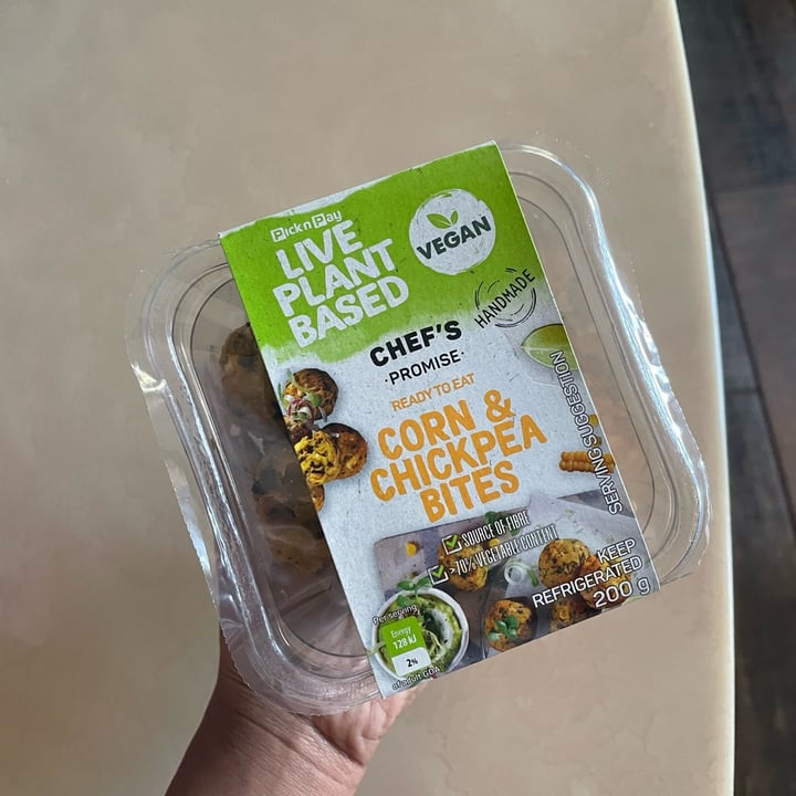review photo of Chefs Promise Corn And Chickpea Bites shared by @hungryheli on 15 Jan 2022 - review