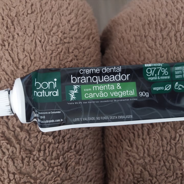 photo of Boni natural Creme Dental Branqueador shared by @willemari on  24 Apr 2022 - review