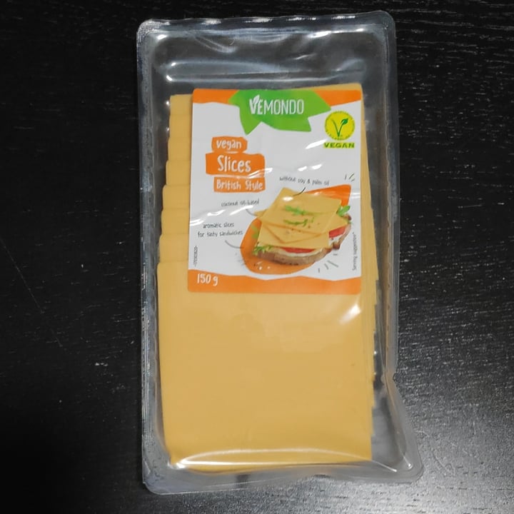 photo of Vemondo Queso estilo británico shared by @heidihysteria on  25 Feb 2022 - review