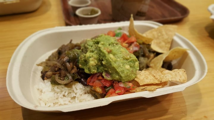 photo of Guzman Y Gomez - Asia Square Burrito Bowl shared by @mssoulshine on  27 May 2019 - review