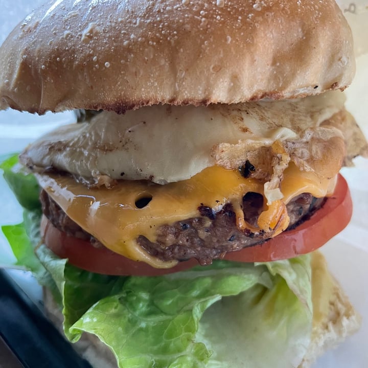 photo of Grassfed Classic Burger shared by @veganpr on  09 May 2021 - review