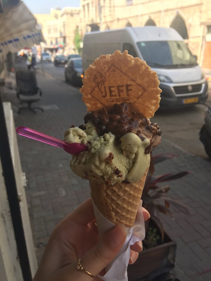 photo of Jeff גלידה ג׳ף Ice cream shared by @yasminbee on  24 Jul 2019 - review