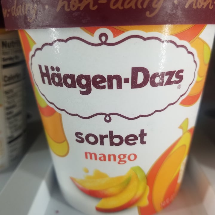 photo of Häagen-Dazs Sorbet mango shared by @veganbylucianabene on  09 May 2022 - review