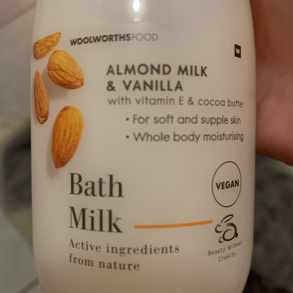Bath milk Almond and Vanilla from Woolworths - Vegan Product Reviews & Ratings | abillion