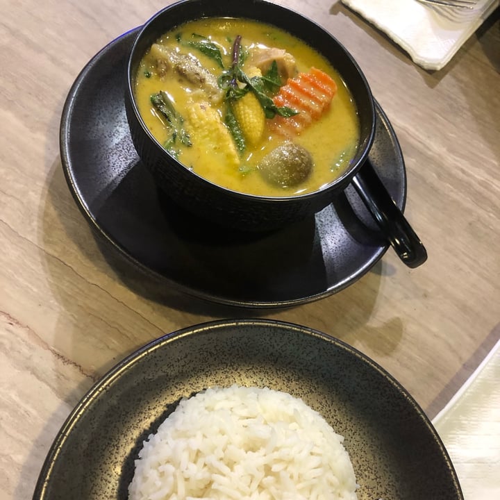 photo of Bangkok Jam Green curry with heura chicken shared by @rufat on  30 Jan 2022 - review