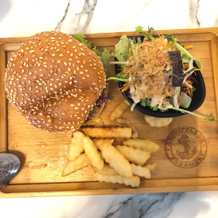 review photo of The Clef Cafe Burger shared by @serenesoh on 15 Sep 2019 - review
