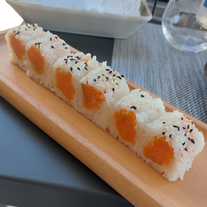 review photo of Raion Sushi&Cocktail Uramaki di patata dolce shared by @nemeton on 02 Nov 2022 - review