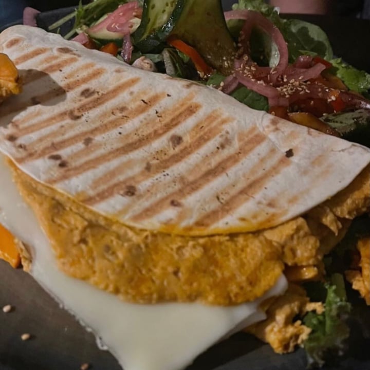 photo of La Bohême Quesadilla vegana shared by @carmensanchzmnoz on  05 Jan 2022 - review