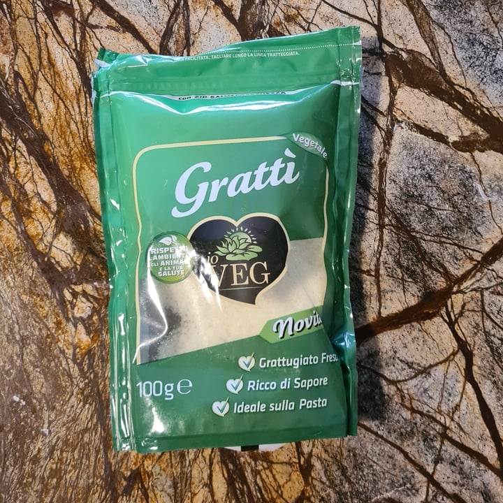 review photo of ioVEG Formaggio grattugiato shared by @valeinwonderland on 15 Apr 2022 - review
