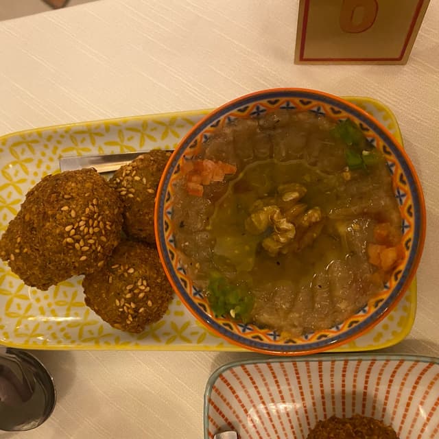 「Falafel e Hummus」の料理の写真