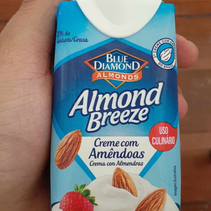 review photo of Blue Diamond Almond Breeze Creme com Amêndoas shared by @sofiaalecrim on 12 May 2022 - review