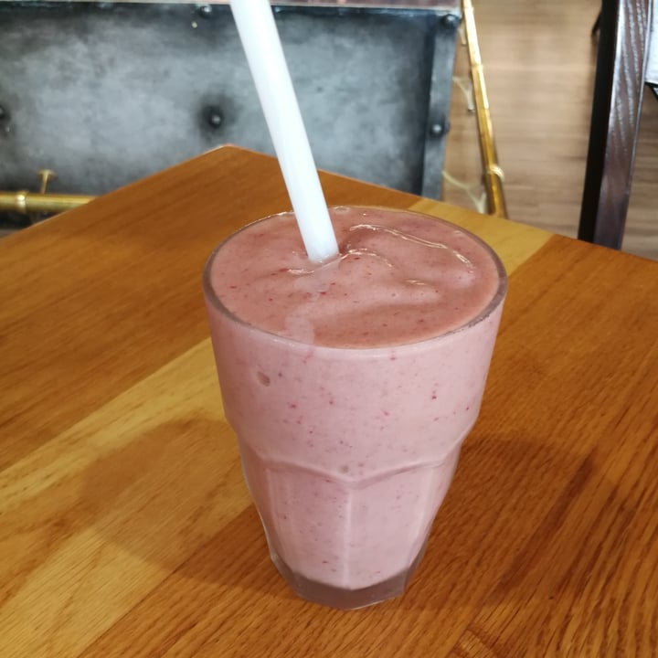 photo of Kaylee's Eatery Wimbledon Superfood Smoothie shared by @yuyubunny on  01 Feb 2021 - review