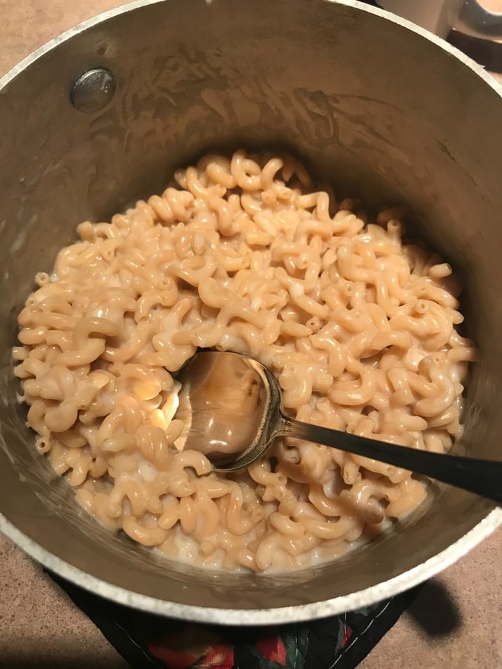 photo of Modern Table White Cheddar Style VEGAN MAC shared by @curvycarbivore on  27 Oct 2019 - review