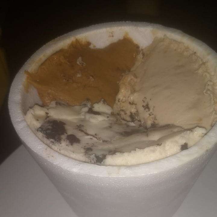 review photo of Ainara Helados Veganos Helado 1/2 Kilo shared by @medinagustin7 on 10 Feb 2021 - review