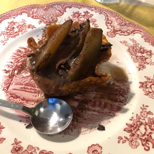 菜肴“Cestino Croccante e Pere”的照片