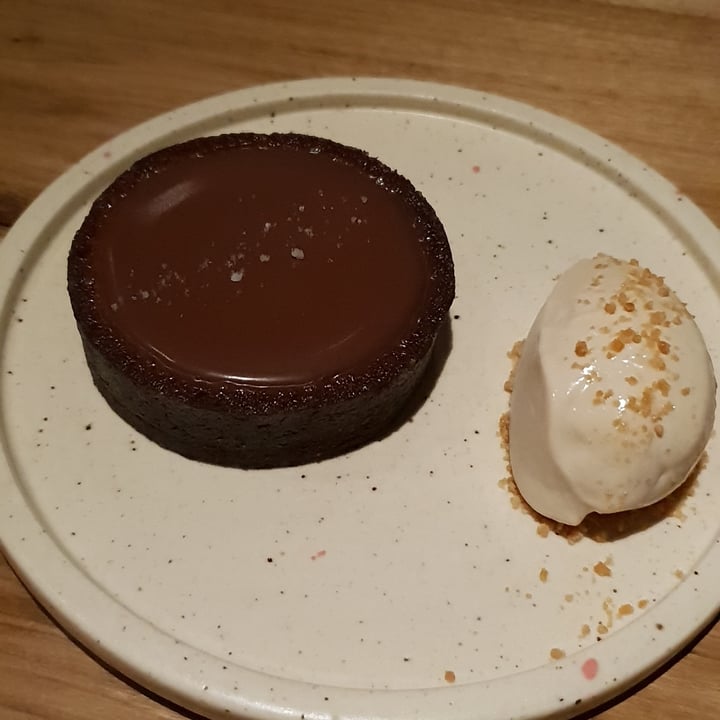 photo of Sacro Tortita de chocolate con helado de maní shared by @frankieseason on  28 Sep 2022 - review