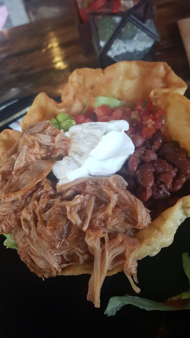 review photo of Lola’s Cantina Mexicana Taco Salad bowl - Jackfruit Carnitas shared by @emilythejoyfulnomad on 19 Feb 2020 - review