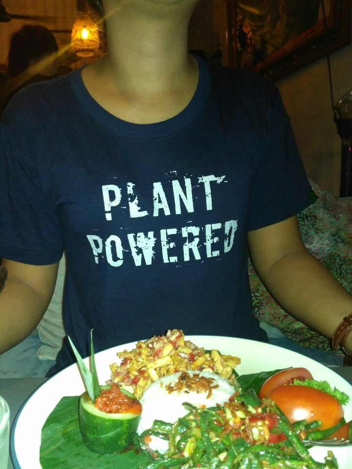 photo of Tasty Vegan Vegan t-shirts shared by @cfye on  13 Oct 2018 - review