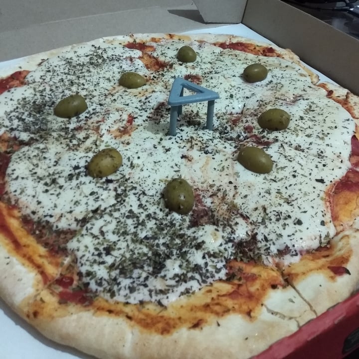 photo of Empanadas de 10 Pizza Muzzarella Empanadas De 10 shared by @beluqra on  06 Jun 2020 - review