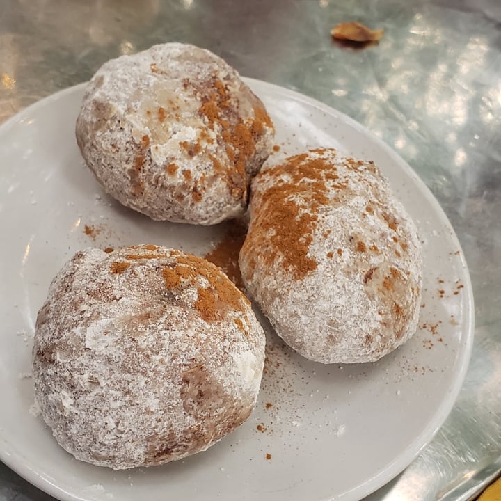 review photo of Reverie Cafe + Bar Beignets shared by @ambularfortheanimals on 27 Aug 2022 - review