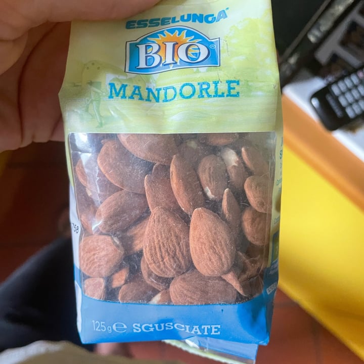 photo of Esselunga Bio Mandorle shared by @michelaamici on  14 Jun 2022 - review